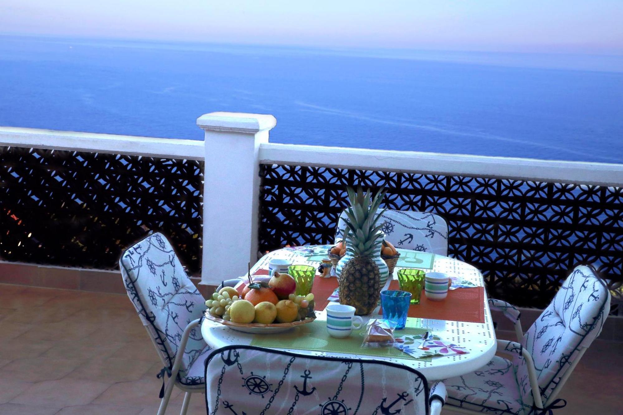 Villa Yellow House Ликата Номер фото
