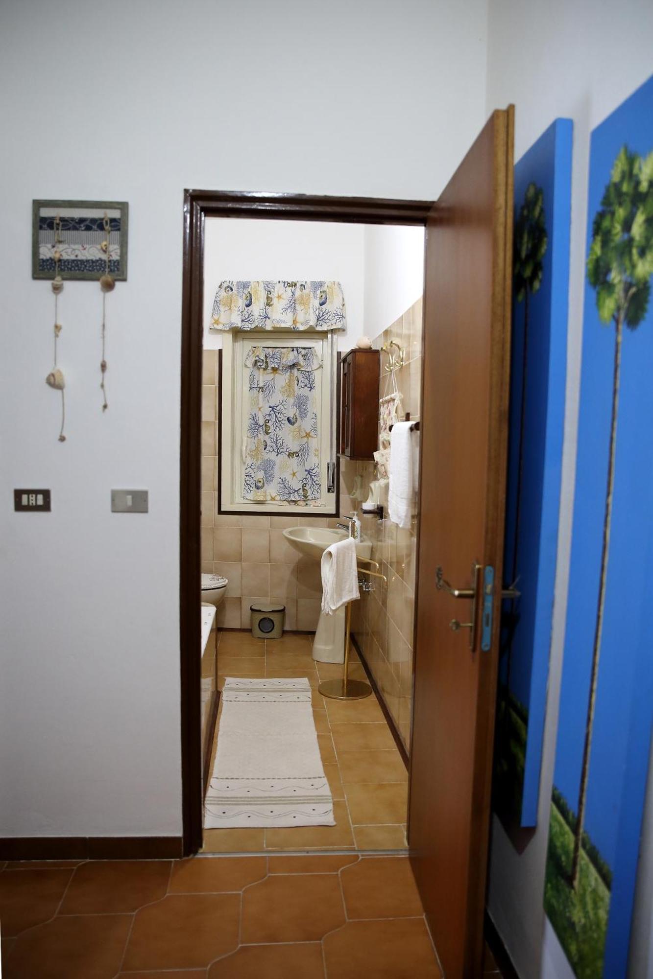 Villa Yellow House Ликата Номер фото